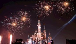 上海迪士尼最新烟花爆料,璀璨夜空，梦幻盛宴即将上演